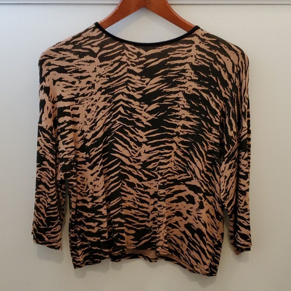 Nasty Gal Collection Tiger Print 3/4 Sleeve Top